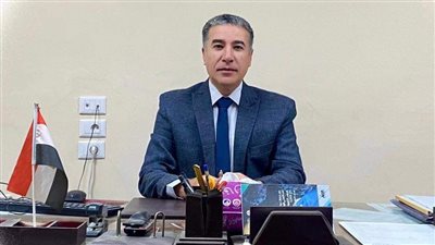 الدكتور مبروك سالم وكيل وزارة الصحة والسكان بمطروح